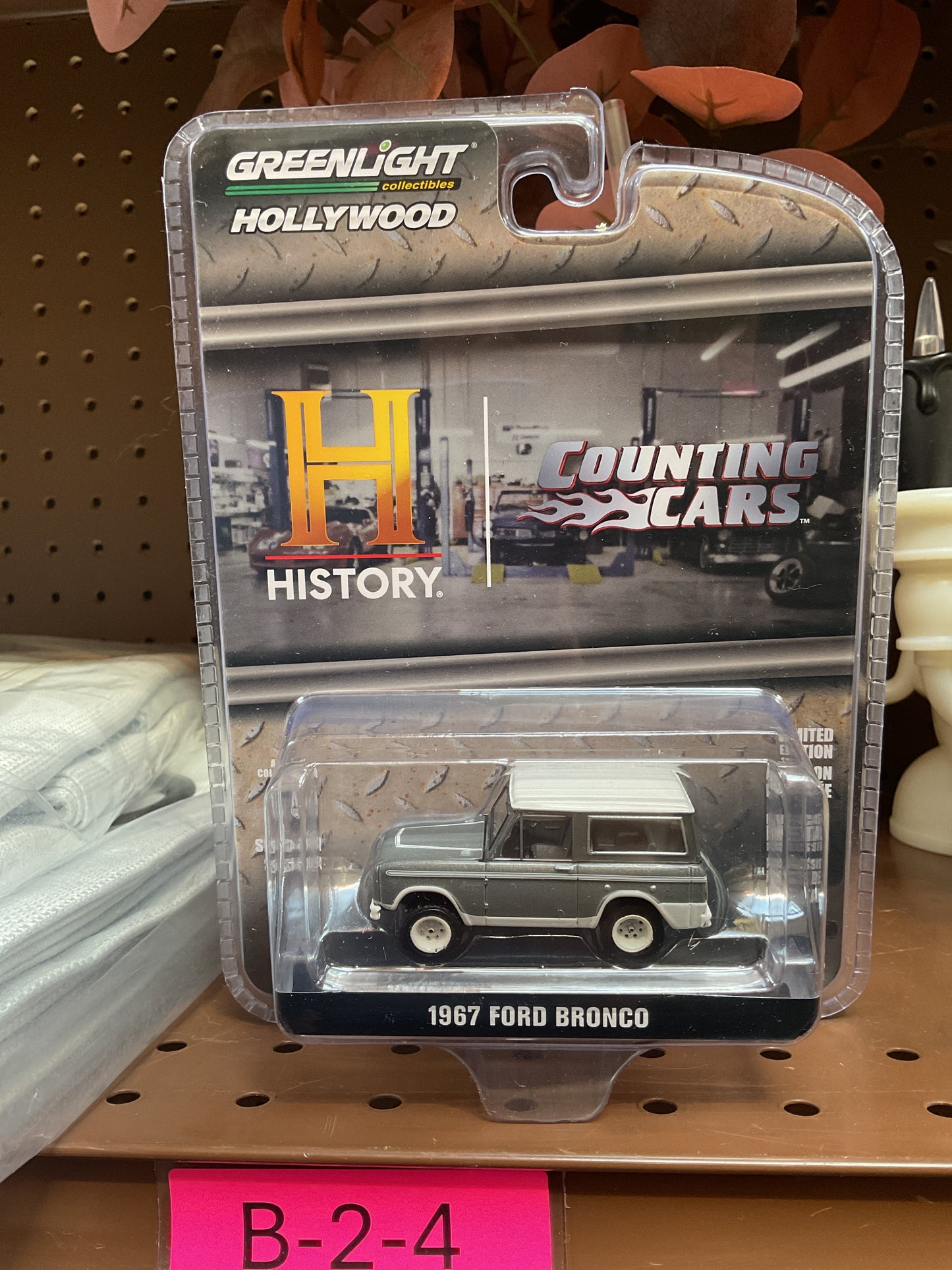 Green Light Hollywood Counting Cars 1967 Ford Bronco