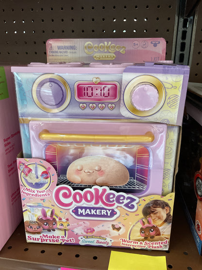 Cookeez Makery Sweet Treatz Oven Playset Exclusive Edition