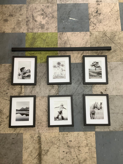 Hanging gallery frames