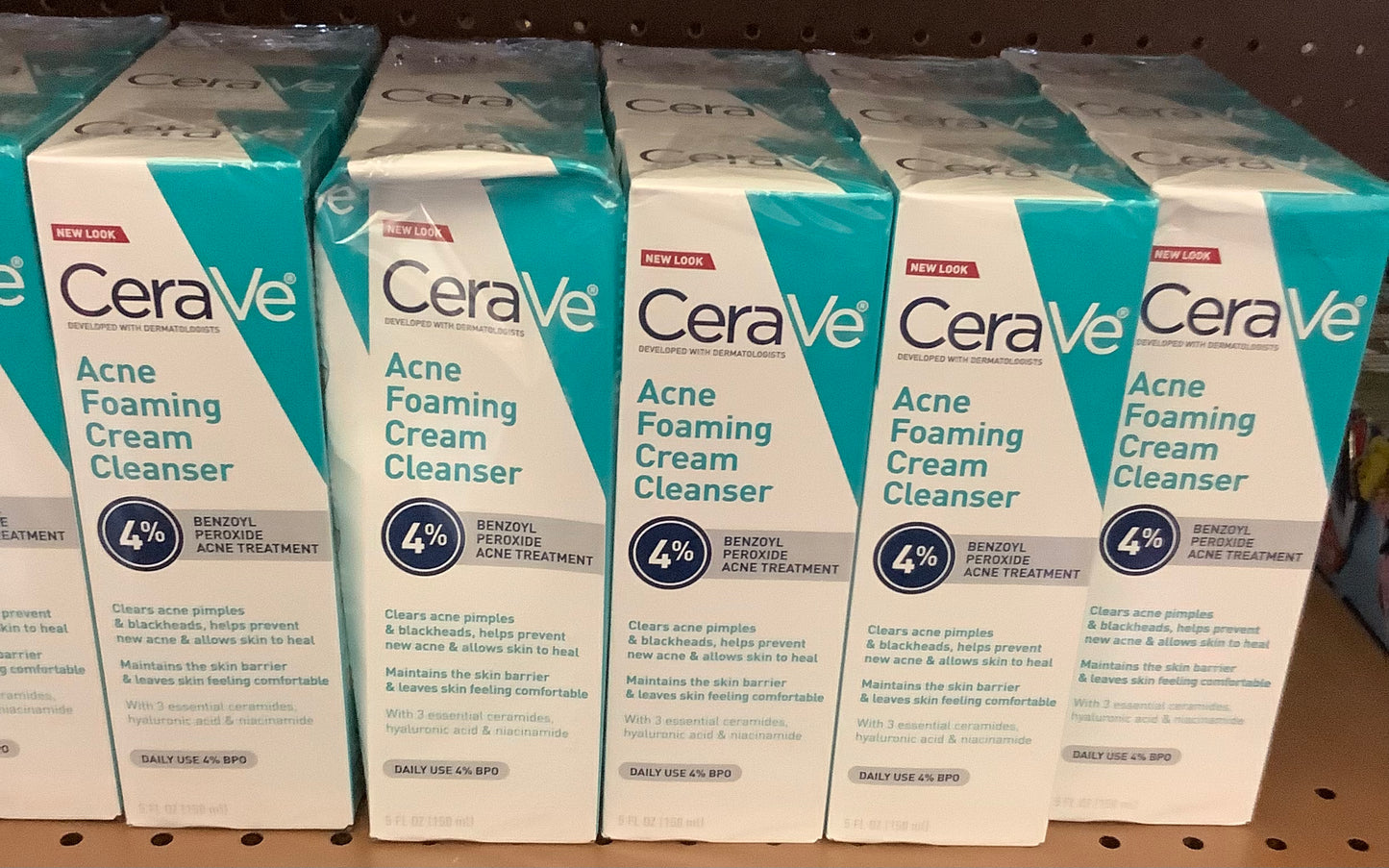 CeraVe Acne Foaming Cream Face Cleanser, Acne Treatment Face Wash - Fragrance-Free - 5oz