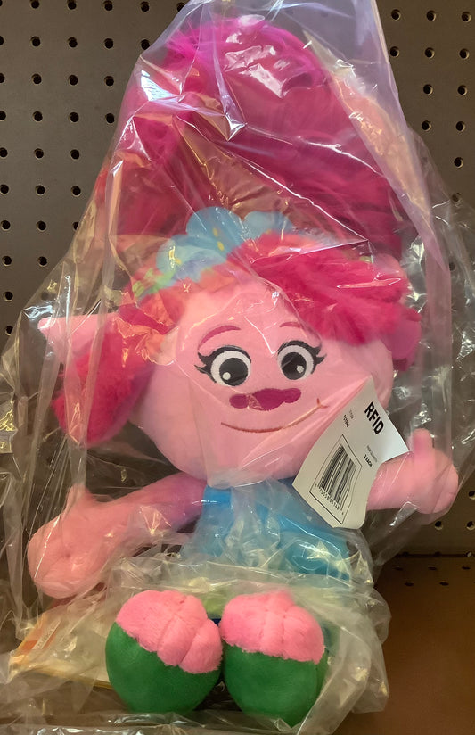 Trolls Band Together Pretty Poppy Plush