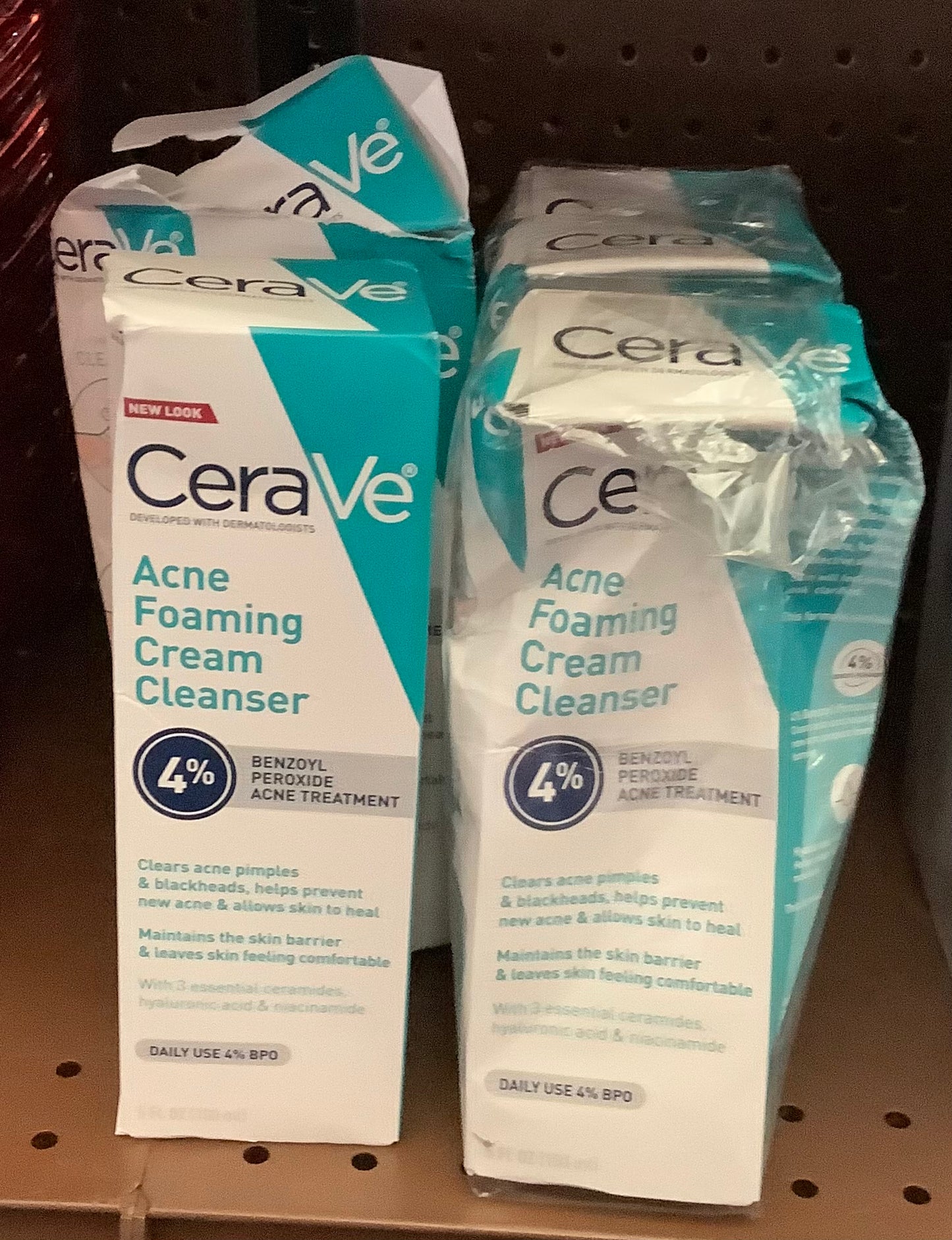 CeraVe Acne Foaming Cream Face Cleanser, Acne Treatment Face Wash - Fragrance-Free - 5oz