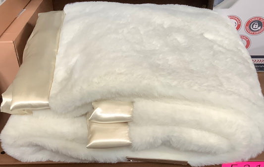 Solid Satin Edge Plush Baby Blanket - Cream