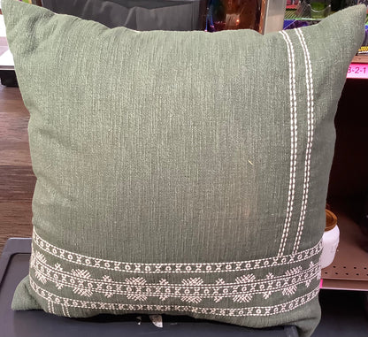 LARGE THROW PILLOW