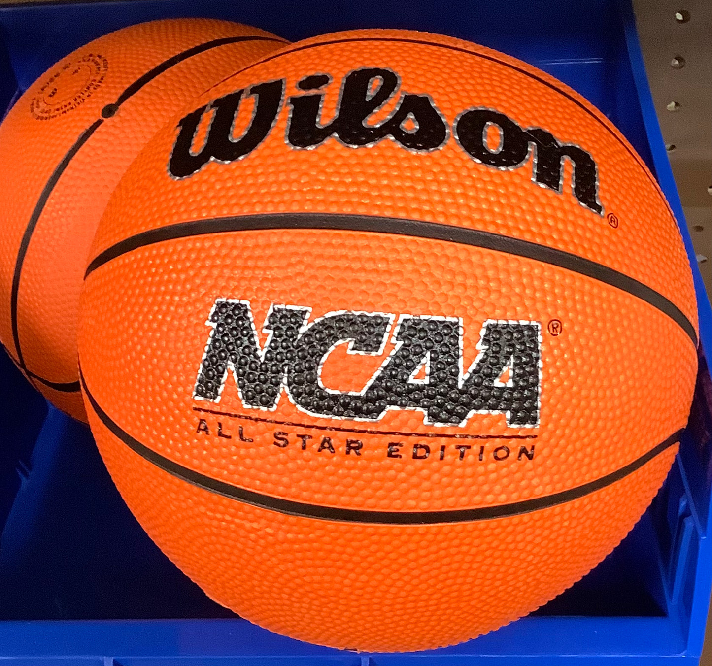 Wilson NCAA Mini Basketball - Brown